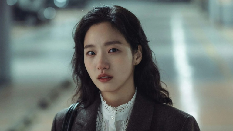 Escena subestimada de la semana: La brillante Kim GoEun tiene un encontronazo con el poder y los tacones altos en «Little Women»