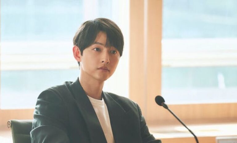 Song Joong Ki superó a Yum Jung Ah… “Reborn Rich” se convirtió en el segundo drama mejor calificado en la historia de JTBC.